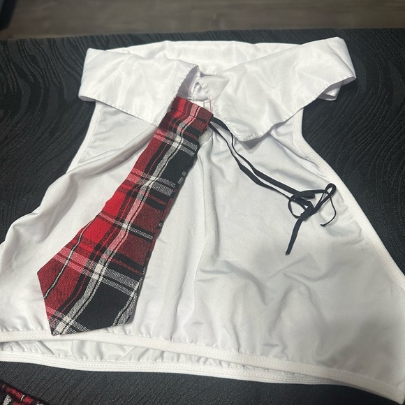 Sexy Red Plaid Schoolgirl Costume Set - Picture 3 of 4